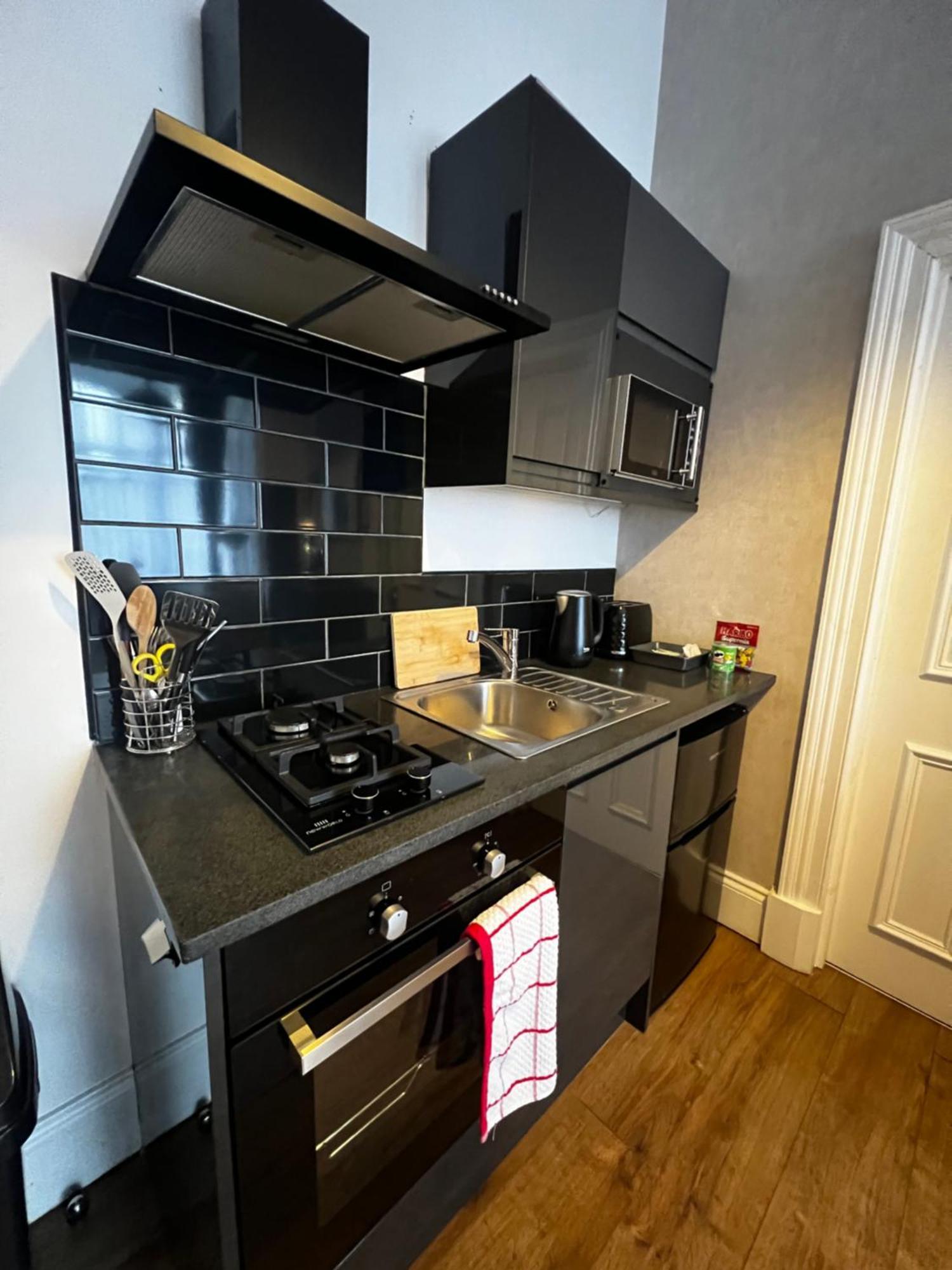 Amani Apartments - Glasgow City Centre Экстерьер фото