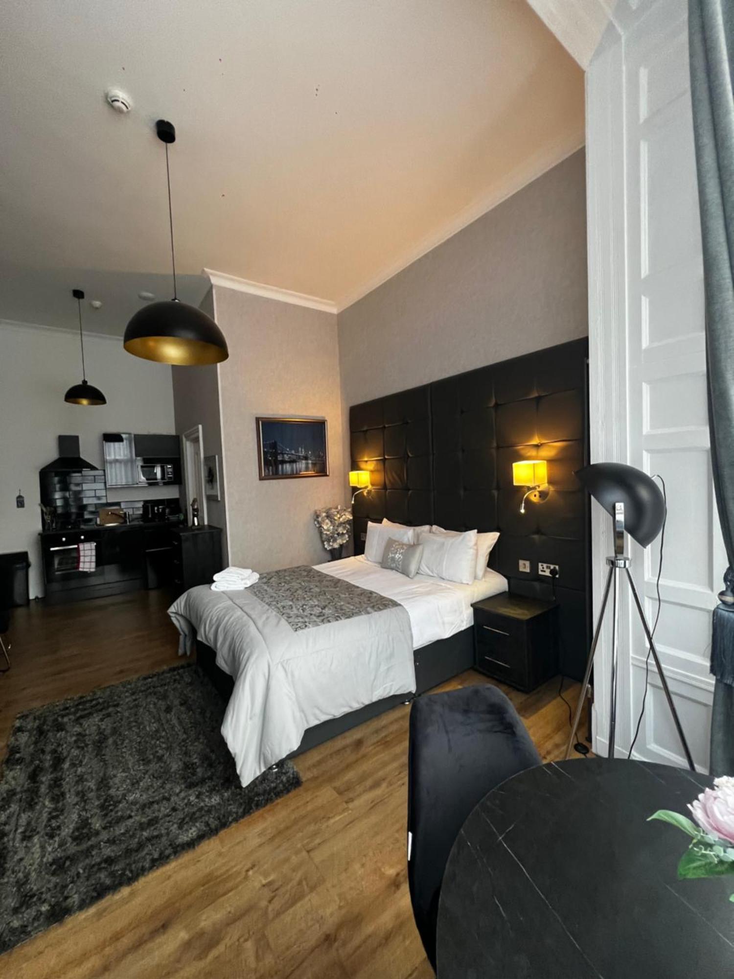 Amani Apartments - Glasgow City Centre Экстерьер фото